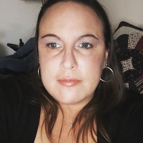 Meet your Posher, Rachel - Picture 6 of 8